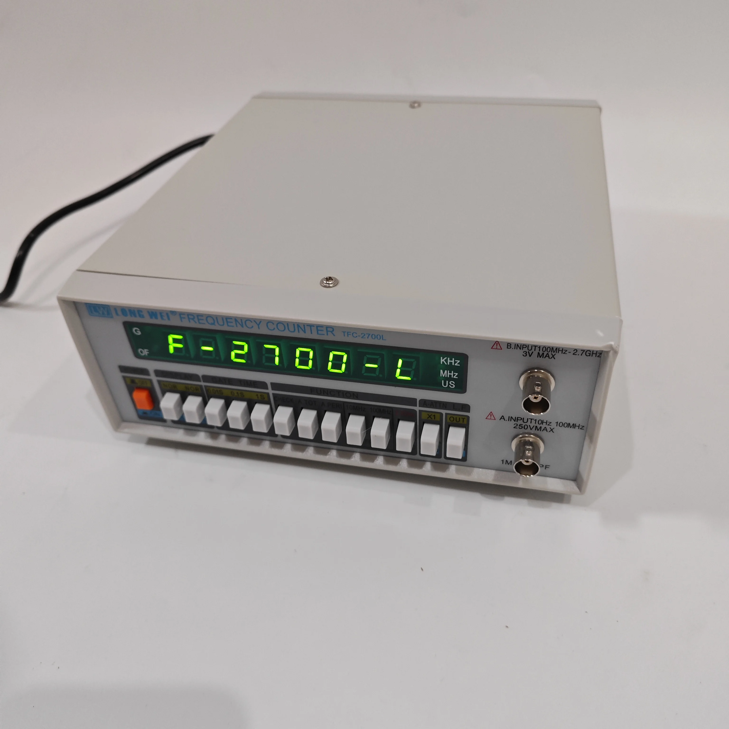 2700L High-Precision Multifunction Frequency Meter - 8 LED Display, 10Hz-2.7GHz High Resolution Counter, 220V/110V