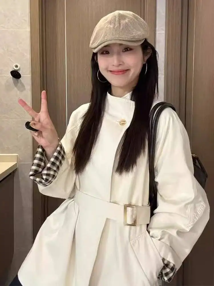 2026 Spring and Autumn New Women's Windbreaker Loose Windproof Casual Strap Windbreaker