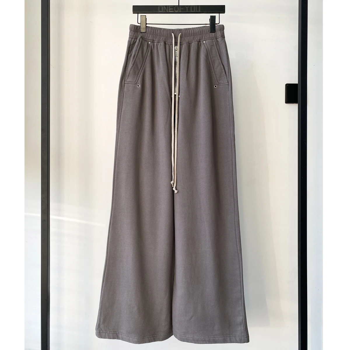 

RO Style High Street Cotton Pants Men's Dark Gray Zipper Rivet Workwear Wide Leg Pants High Street Loose Floor Pants