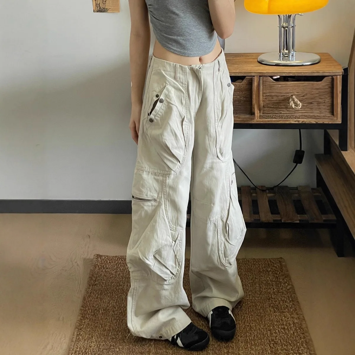 Pantalon cargo de style américain pour femme, plissé, design unique, multi-poches, coupe droite, ample, amincissant, décontracté, jambe large longue