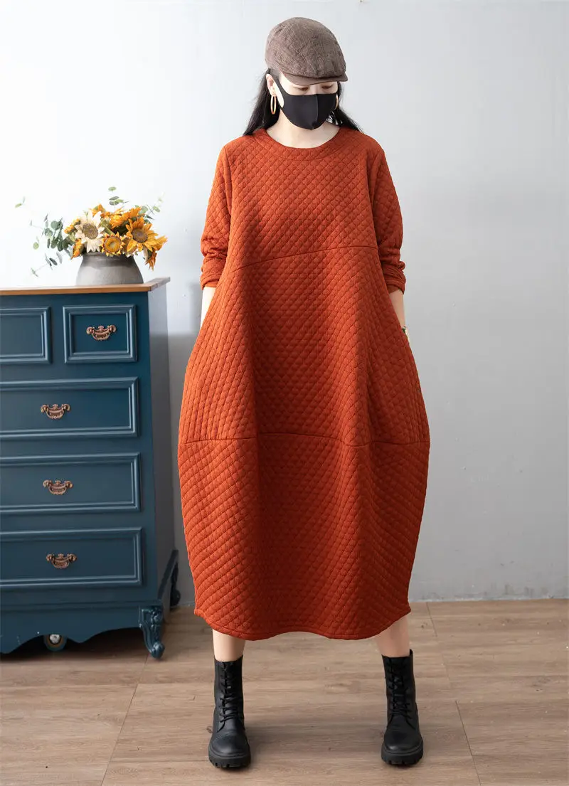 

Autumn And Winter Vintage Style Cotton Linen Plaid Solid Color Patchwork Round Neck Fleece Dress For Women Loose Midi Robe T1725