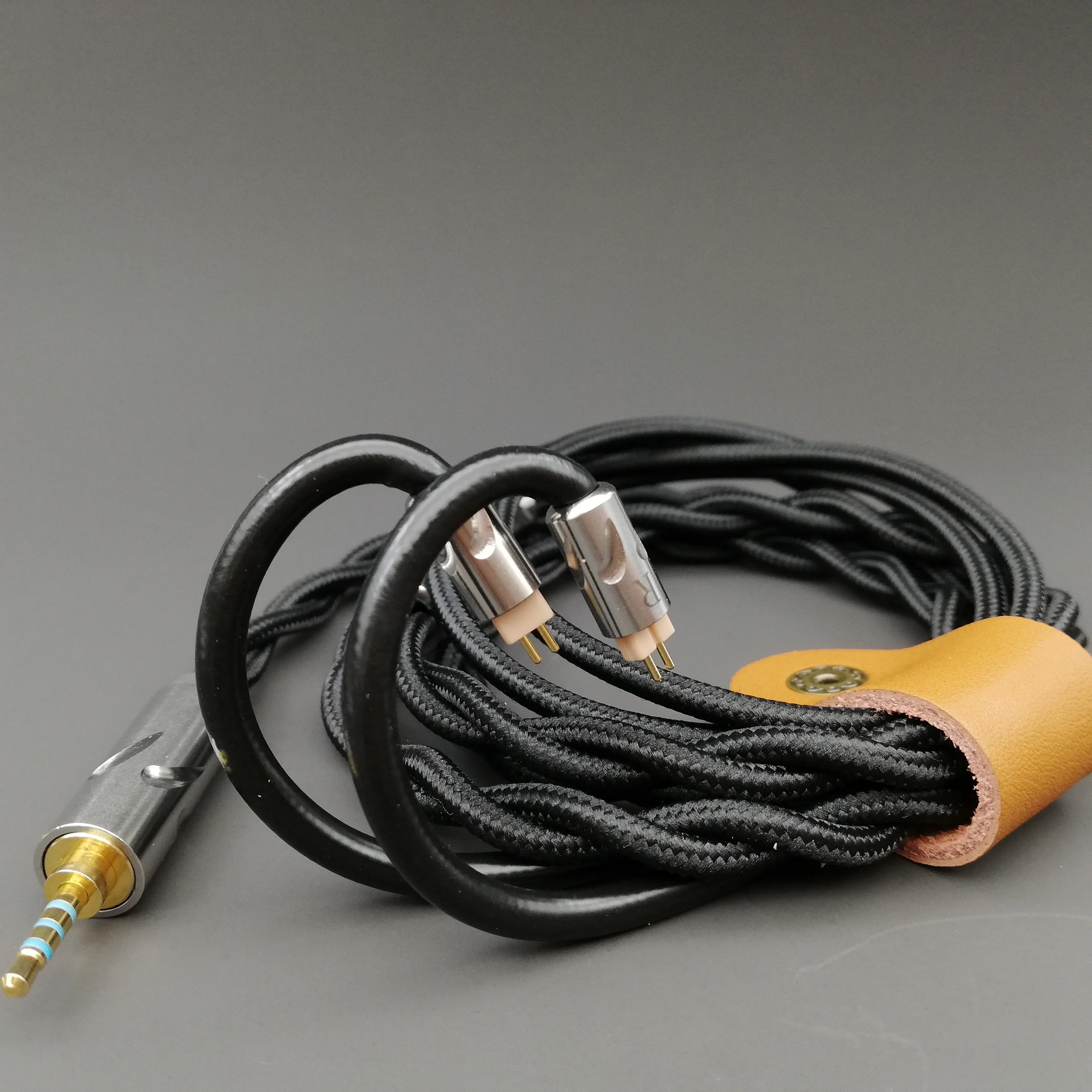HIFI OCC Graphene + Gold Palladium Cable + OCC Silver Plated Earphone Cable 2Pin 0.78 Or MMCX Cable For Hifi / Fiio /Iem Cable