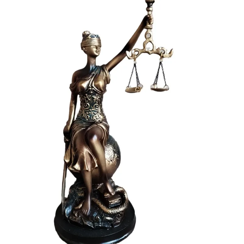 1PCS European Style Creative Retro Home Imitation CopperGoddess of Justice Ornament Decoration Living Room Office Desk Ornament