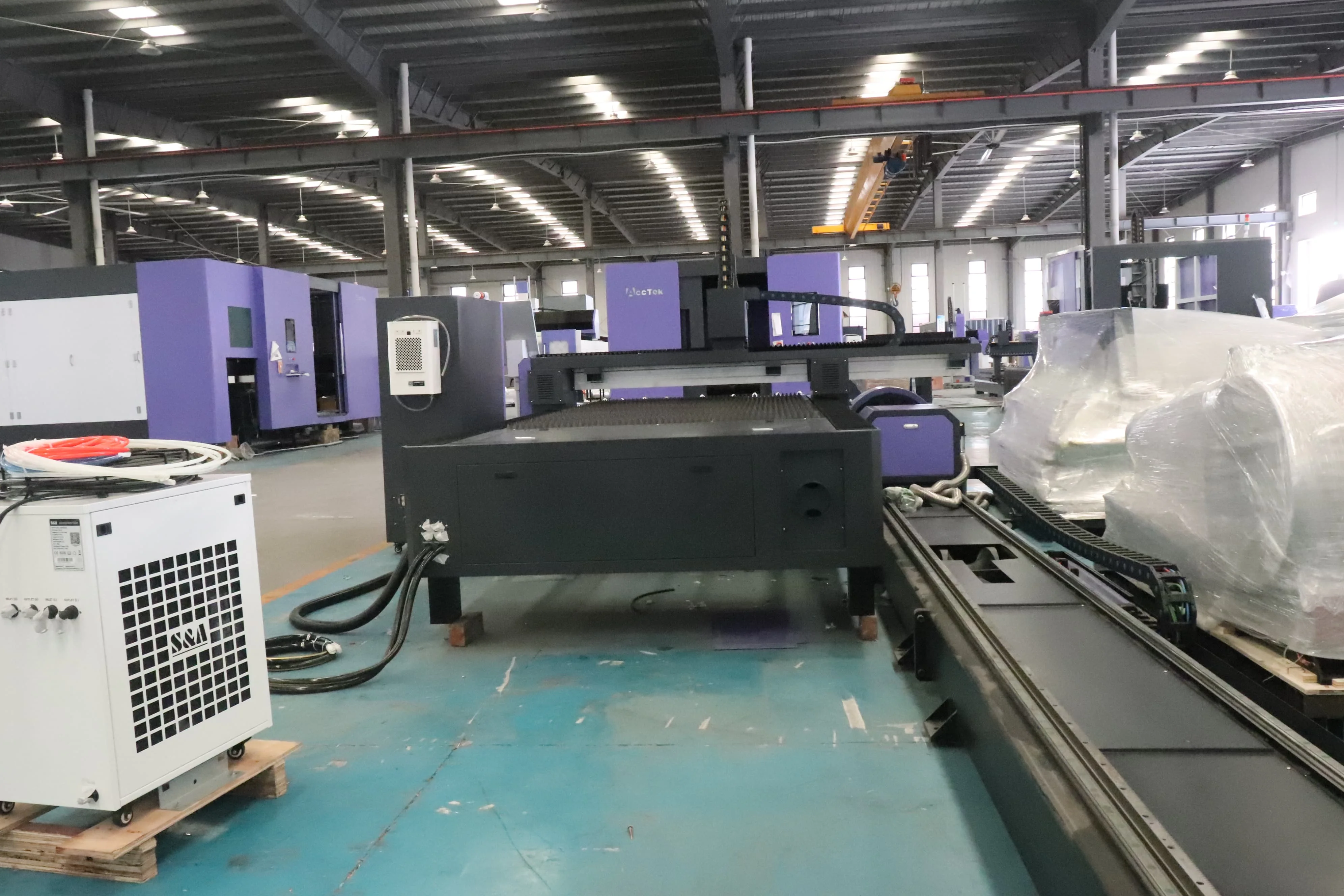 Fiber Laser Cutter 1500W Metal - Machine de découpe laser à fibre
