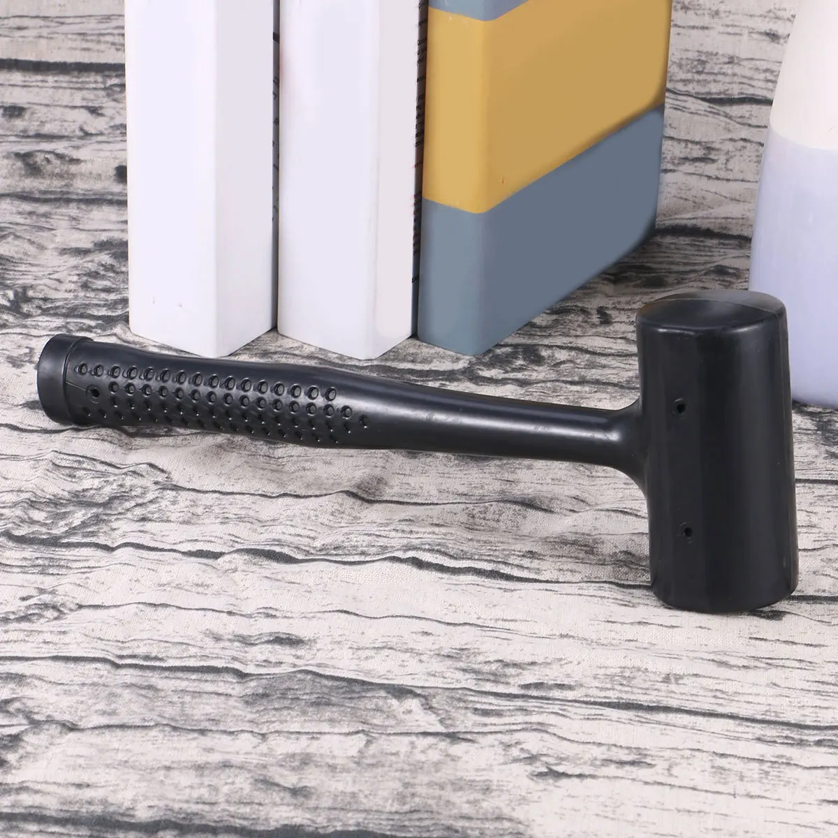 

Ergonomic Rubber Anti-Vibration Hammer Stainless Steel Handle Anti-Oil Slip Resistant Floor Tile Installation Tool