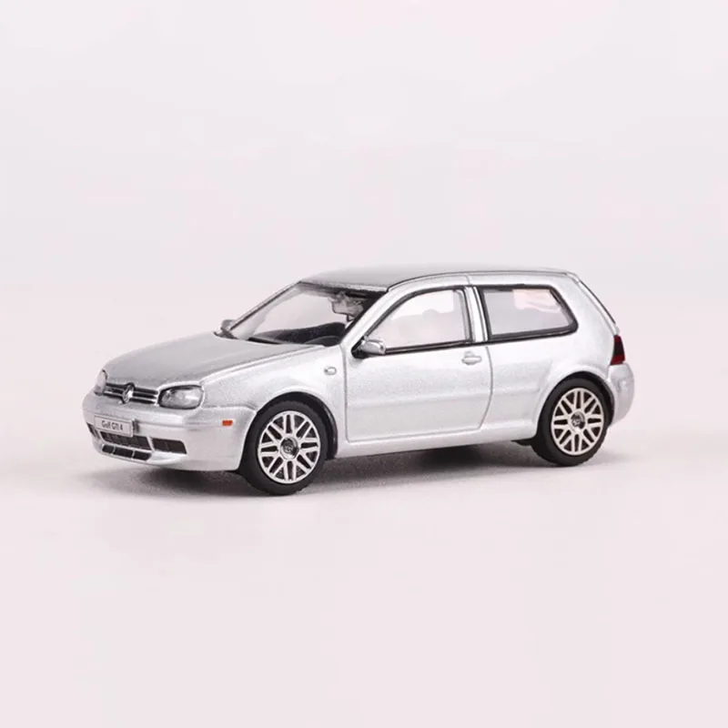 GCD Diecast 1:64 مقياس جولف Mk4 محاكاة سبيكة سيارة نموذج عرض ثابت تحصيل لعبة هدية تذكارية الديكور