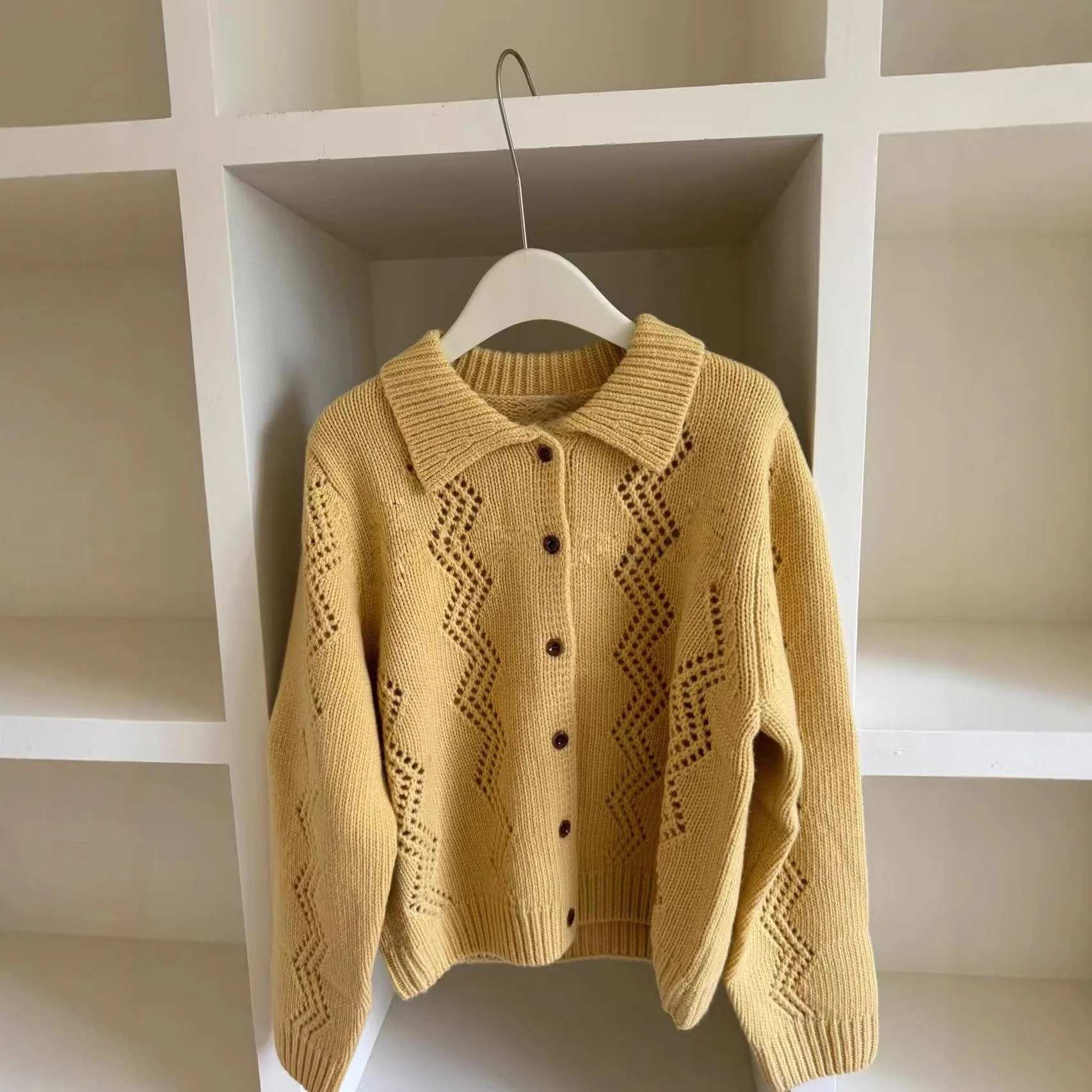 2026 New Early Autumn High-end Sense Simple Fashion Wear Unique Super Good-looking Versatile Solid Color Knitted Cardigan Jacket