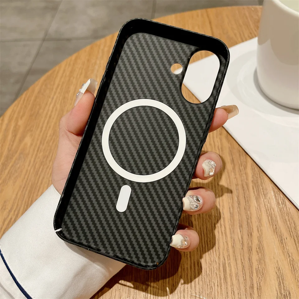 Funda de lujo con patrón de fibra de carbono Kevlar, magnética para Magsafe, para iPhone 11 12 13 14 15 16 17 Pro Max Plus, a prueba de golpes 5