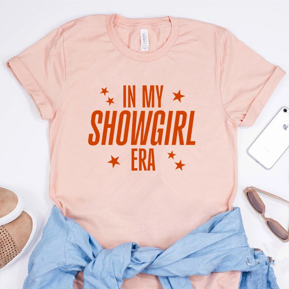 เสื้อยืด In My Showgirl Era เสื้อโชว์เกิร์ลไลฟ์ อัลบั้มโชว์เกิร์ล 12 เสื้อยืดเพลงคันทรี่ เสื้อผู้หญิง แขนสั้นสุดฮิต