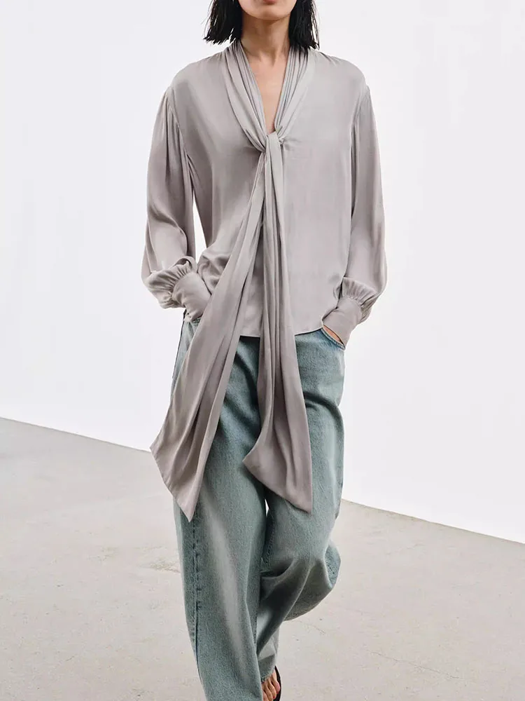 

High-End Spring 2026 New Knot Decorated V-Ne Long Sve irt Versatile Ele Women's Knitted Cardigan