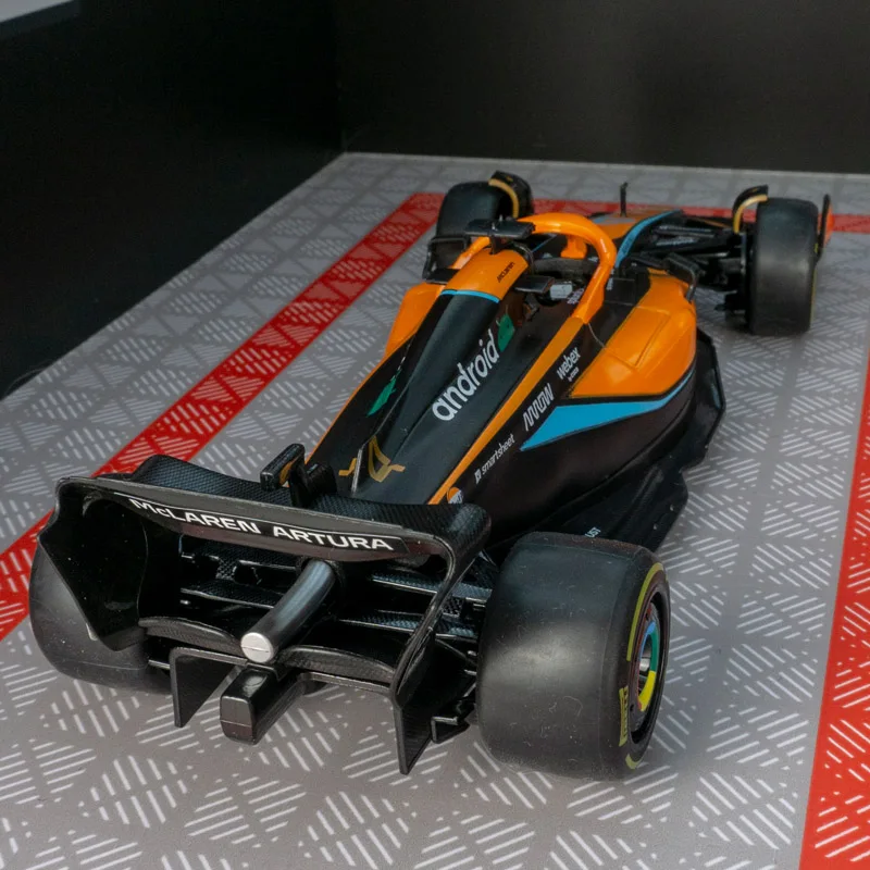rastar 1:24 McLaren MCL36 coche de rally de aleación modelo colección de adornos de coche coche de juguete para dar a su novio un regalo.