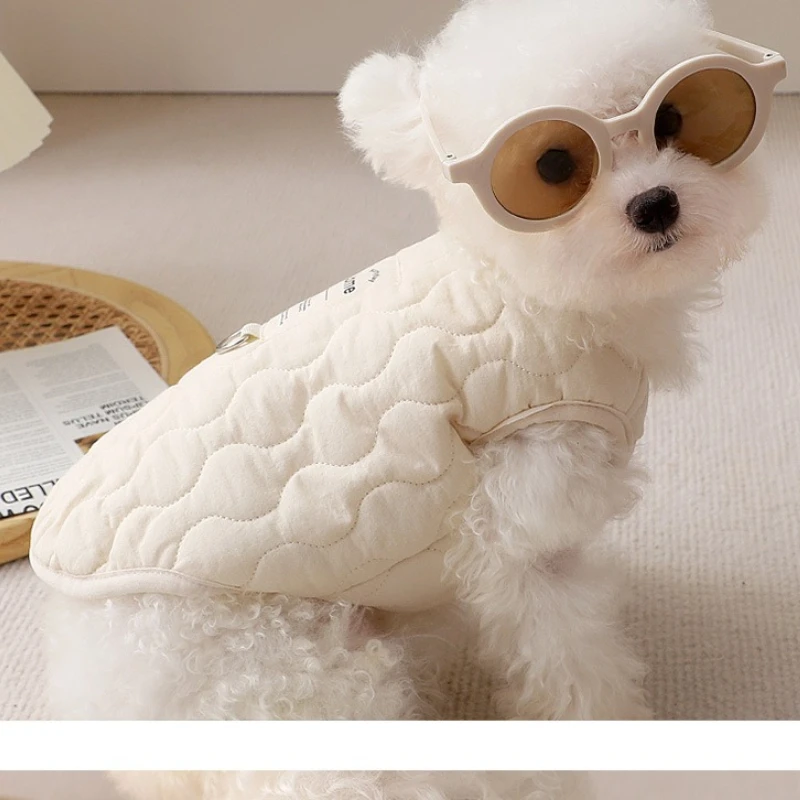 Puppy clothes winter anti-cool cotton vest pet beige simple vest buckle can pull anti-dirty bipod dog costume