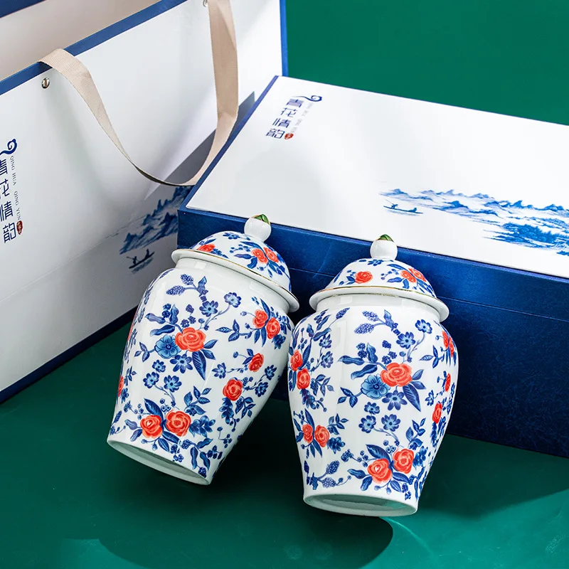 European-style Red Flower Ceramic Sealed Tea Pot Storage Container Blue and White Porcelain Exquisite Crafts Home Decoration