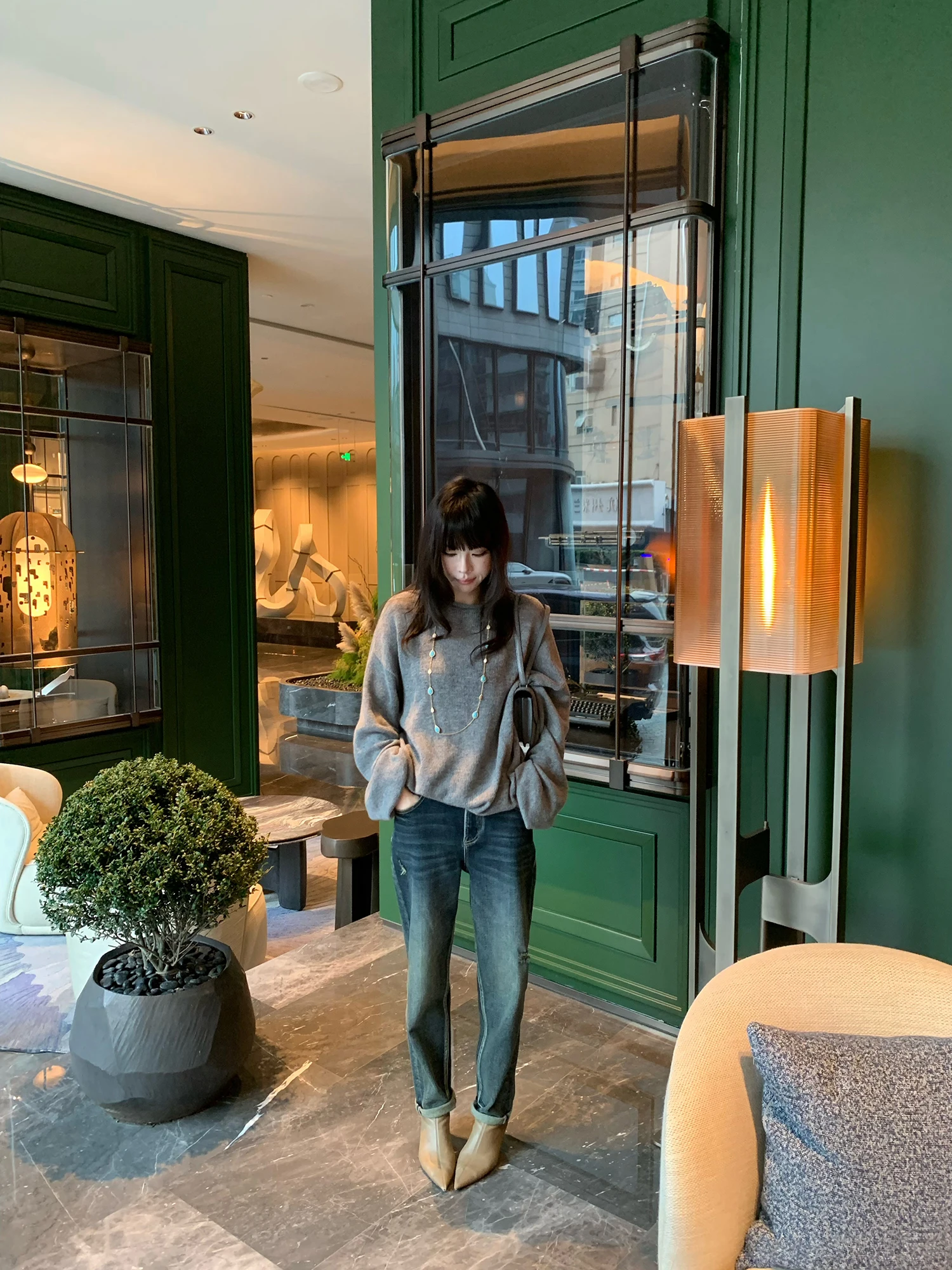 

ASM ANNA mat Lightweight Fine Lambswool Baoan Silk Glowing Australian Wool Women's Lantern Sve Sweater Casual Loo...