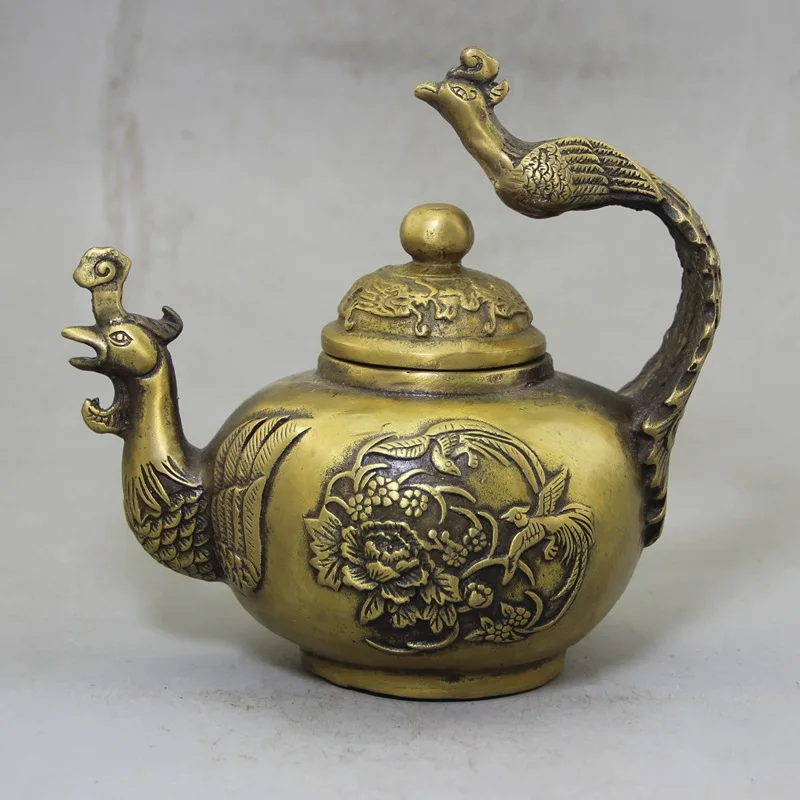 

Antiques and old copper ware handicrafts manufacturers wholesale brass phoenix wine jug ornaments, brass animal pattern statues