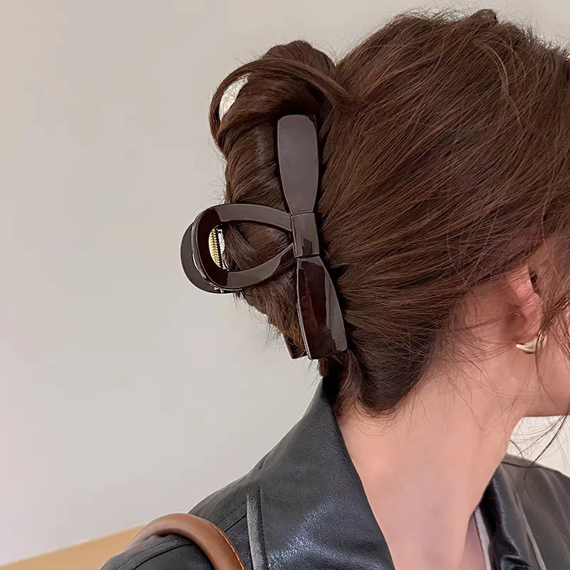 

Bow Hair Clip for Women Large Shark Clip for Back-of-Head Updo Fashionable Hair Accessories for Girls