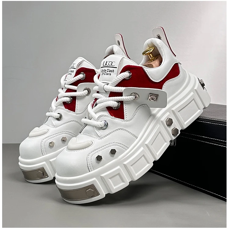 

Punk-style Platform Men's Heightening Shoes, Korean Version, Casual and Versatile White Sneakers, Slip-on Style