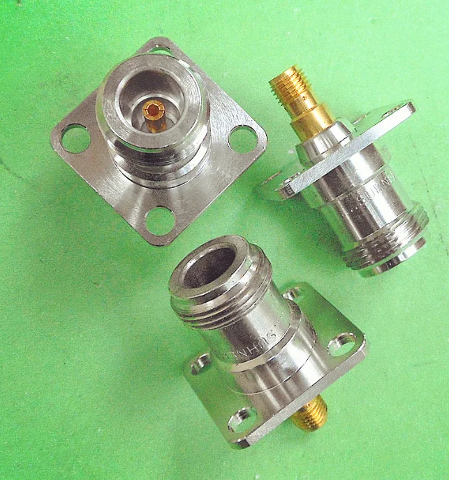 18GHz N female  SMA female N female four-hole flange stainless steel high frequency adapter