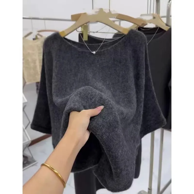 

Серый женский трикотажный топ с круглым вырезом и короткими рукавами из 100% шерсти, новая модная модель 2026 года, свободный крой