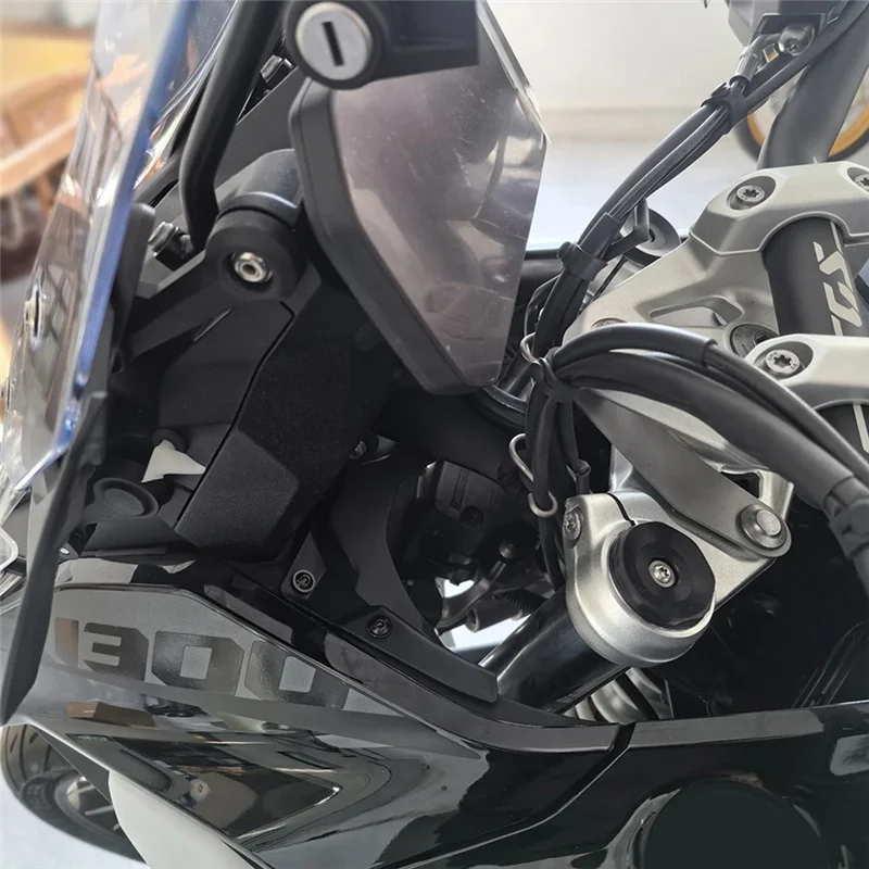 A10E-دراجة نارية قمرة القيادة هدية لوحة ترقية منحرف الرياح مع المقبس لسيارات BMW R1300GS Adventure 2024 2025 الملحقات