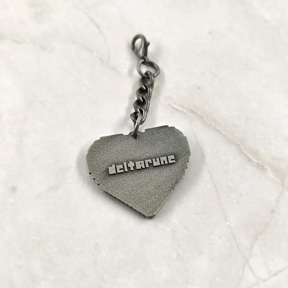 Deltarune Pixel Heart Doppelseitiger Metall-Schlüsselanhänger Retro-Spiel-Anhänger Rucksack-Charm Sammlerstück für Videospiel-Fans Geschenk – Detail 11