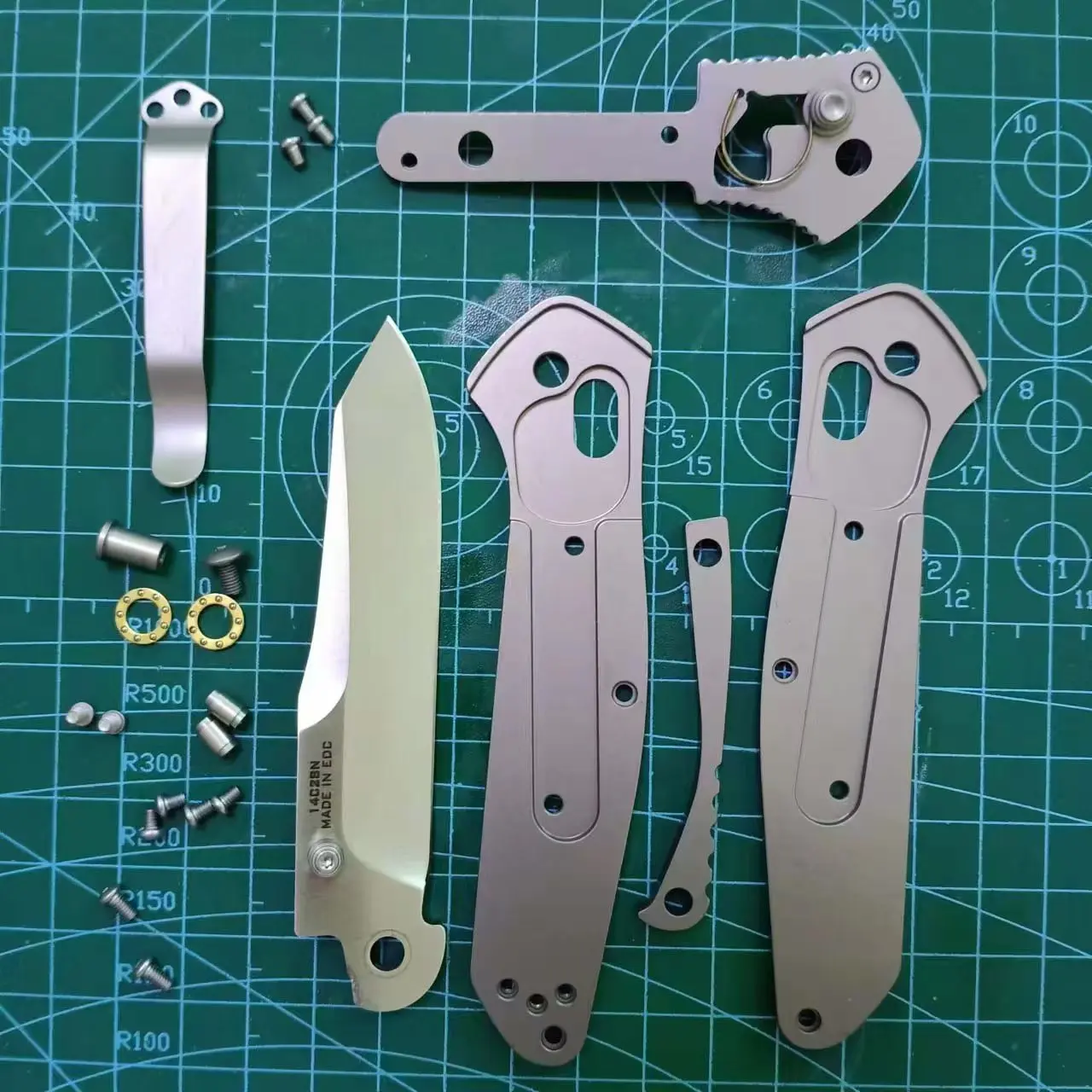 1 Set Custom Made Titanium Alloy Handle Scales With Accessories+14C28N Stainless Steel Blade  for Benchmade 940