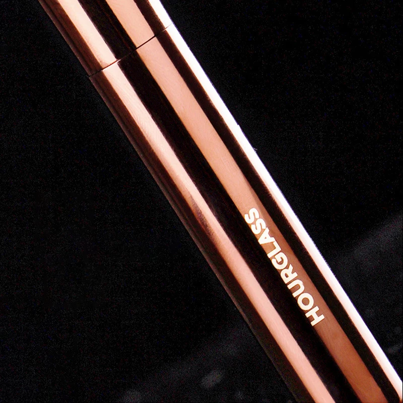 Hourglass Makeup Brush- No.1001 Ambient Soft Glow Foundation Brush Soft Fiber Hair Fashion Design Single Face Brush