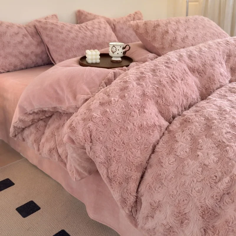 Light Luxury Plush Rose Jacquard Bedding Four Piece Set Winter Solid Color Thick Warm Double-sided Velvet Duvet Cover Bed Sheet