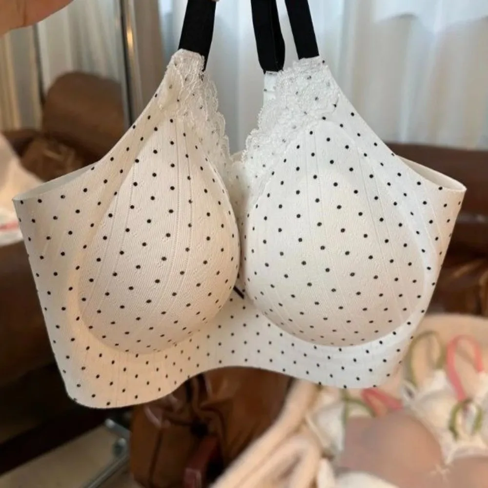 Traceless Lace Wireless V Bra Dots Pattern Flower Bow Brassiere for Women Lingerie Gathered Breasts Seamless Bras Yoga