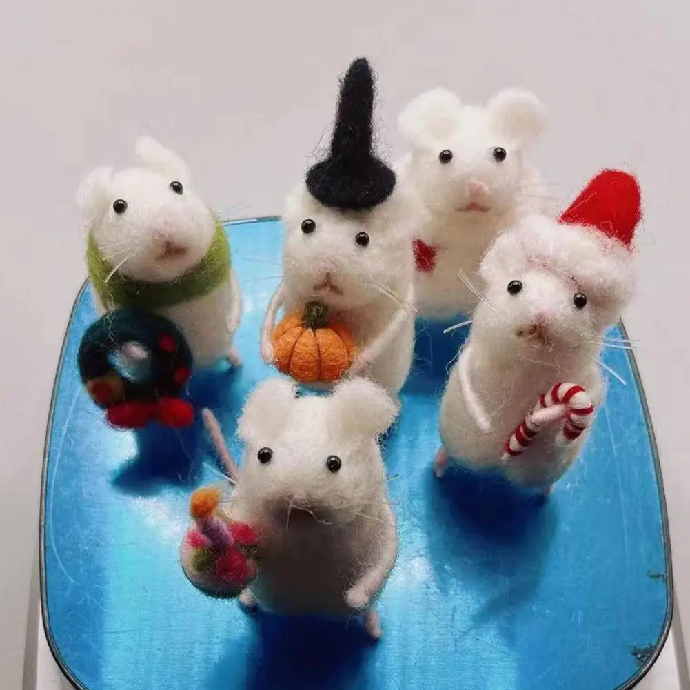 Christmas-themed Desktop Ornament Handmade Halloween Felt Mouse Ornament Super Soft Desktop Doll Decoration Adorable Seasonal