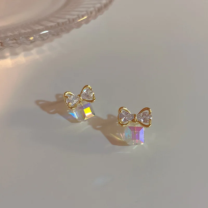 أقراط نسائية مربعة صغيرة من الكريستال موضة جديدة أقراط على شكل فيونكة كورية حلوة مرصعة بأحجار الراين لمجوهرات فتاة حفلات الزفاف #5