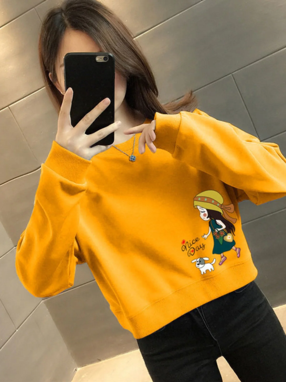 初秋ショート丈レディーススウェットシャツスリムルーズフィットおしゃれシンプルプリントツーピースセット小柄さん向け春秋新作