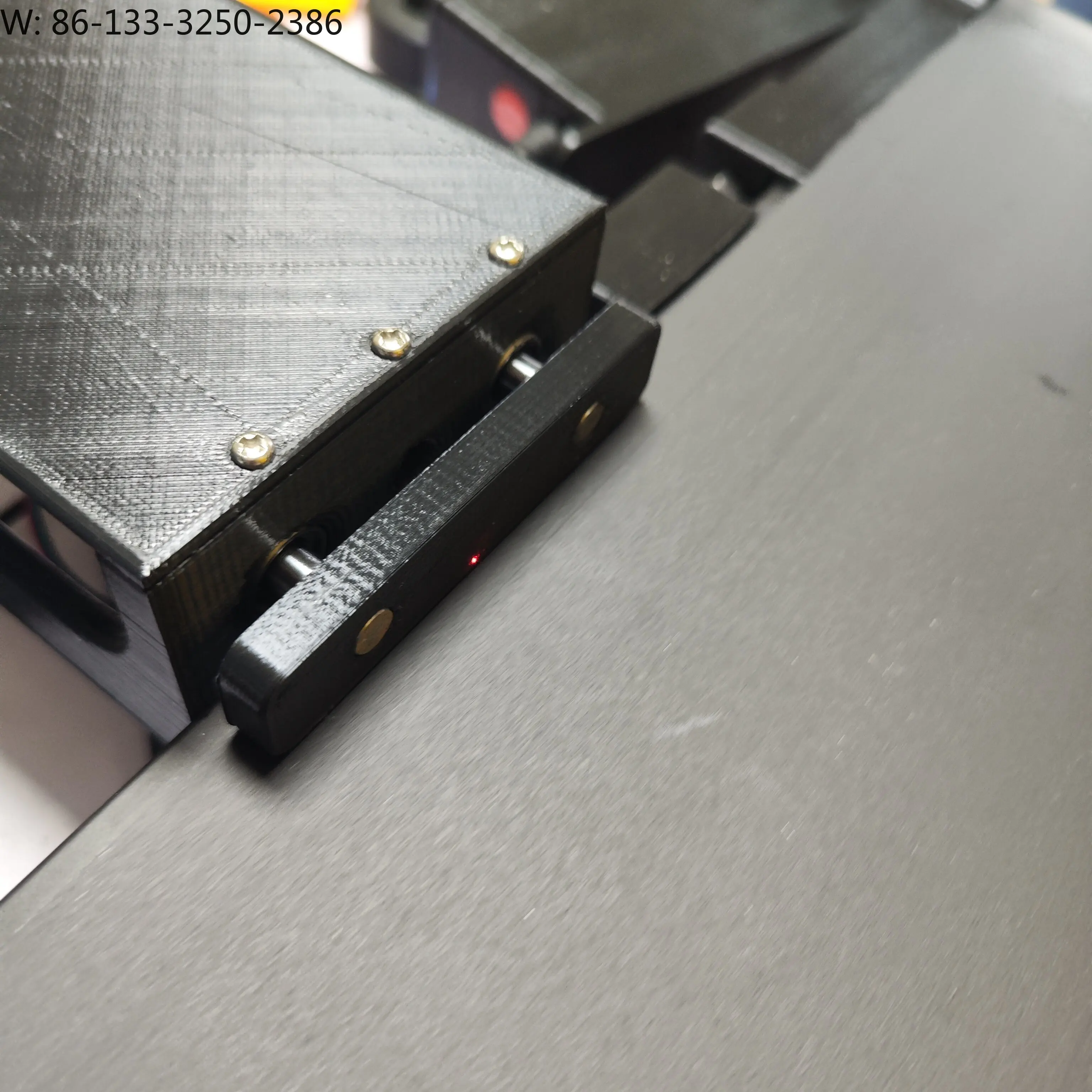 Intelligent small motor conveyor belt, sorting with push rod, host computer control/ serial port programming