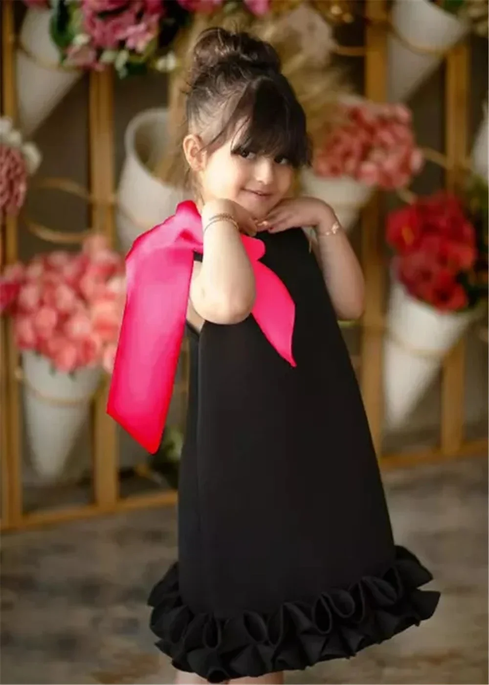 

Lovely Little Baby Black Flower Girl Dress Outfits Peach Sleeveless for Kids Wedding Birthday Party Evening Gowns Customise
