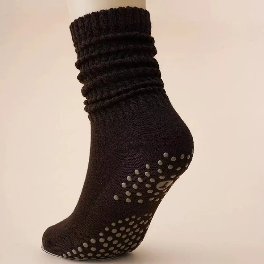 

1 пара противоскользящих силиконовых женских носков для занятий спортом в тренажерном зале, дышащие длинные носки для йоги с двойной перекладиной, носки для фитнеса