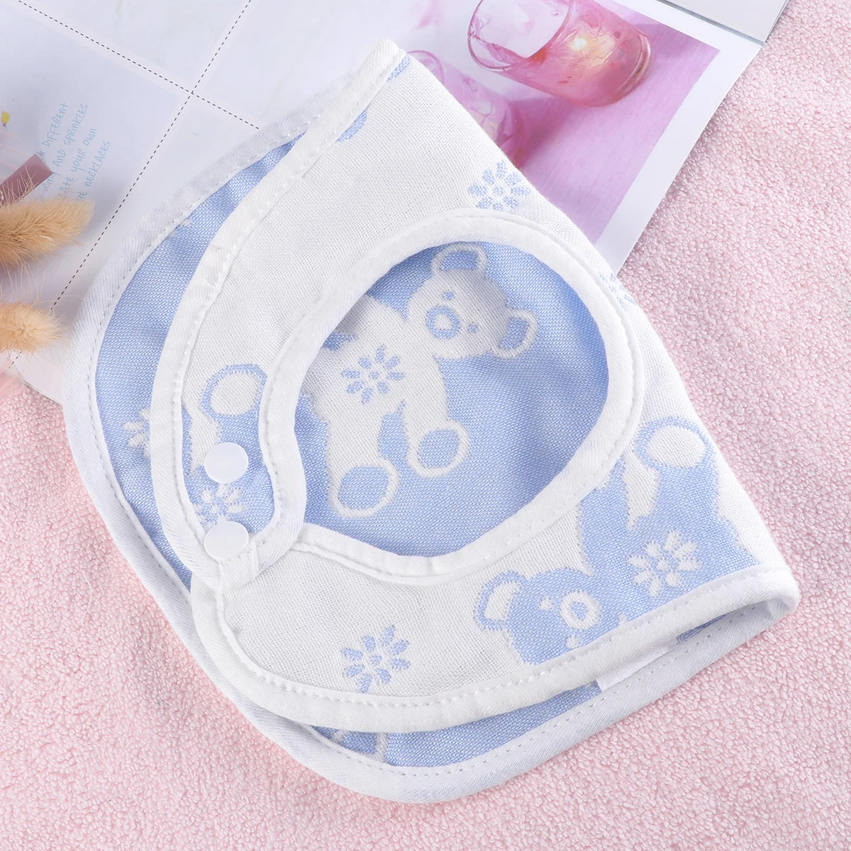 Bavoirs en forme d'ours bleu en forme de U pour bébé, vêtements confortables en coton doux avec fermeture à pression pour garçons et filles, nouveau-né