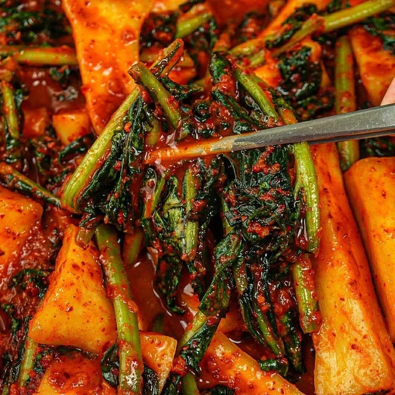 لذيذ Jeola-Style Chorongmu Altari Young Men's Kimchi