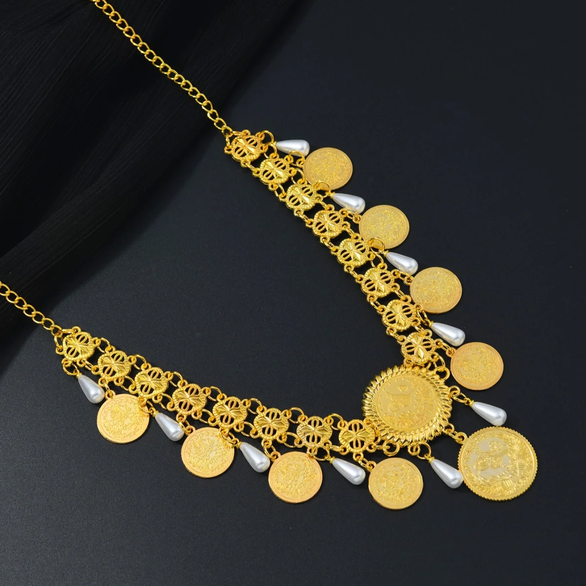 クルドヘッドピースジュエリー エジプト風ゴールドカラー メタ - Women'S Egyptian Accessories のレビューと価格