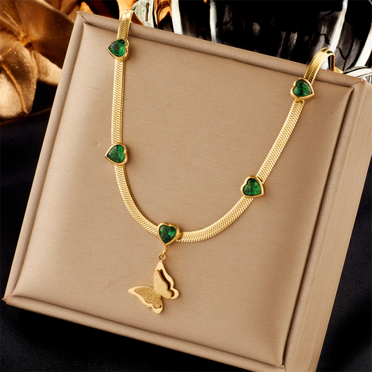 Stainless Steel Green Zircon Inlay Heart Butterfly Pendant Golden Snake Bones Necklace Women Classic Fashion Neck Chain Jewelry