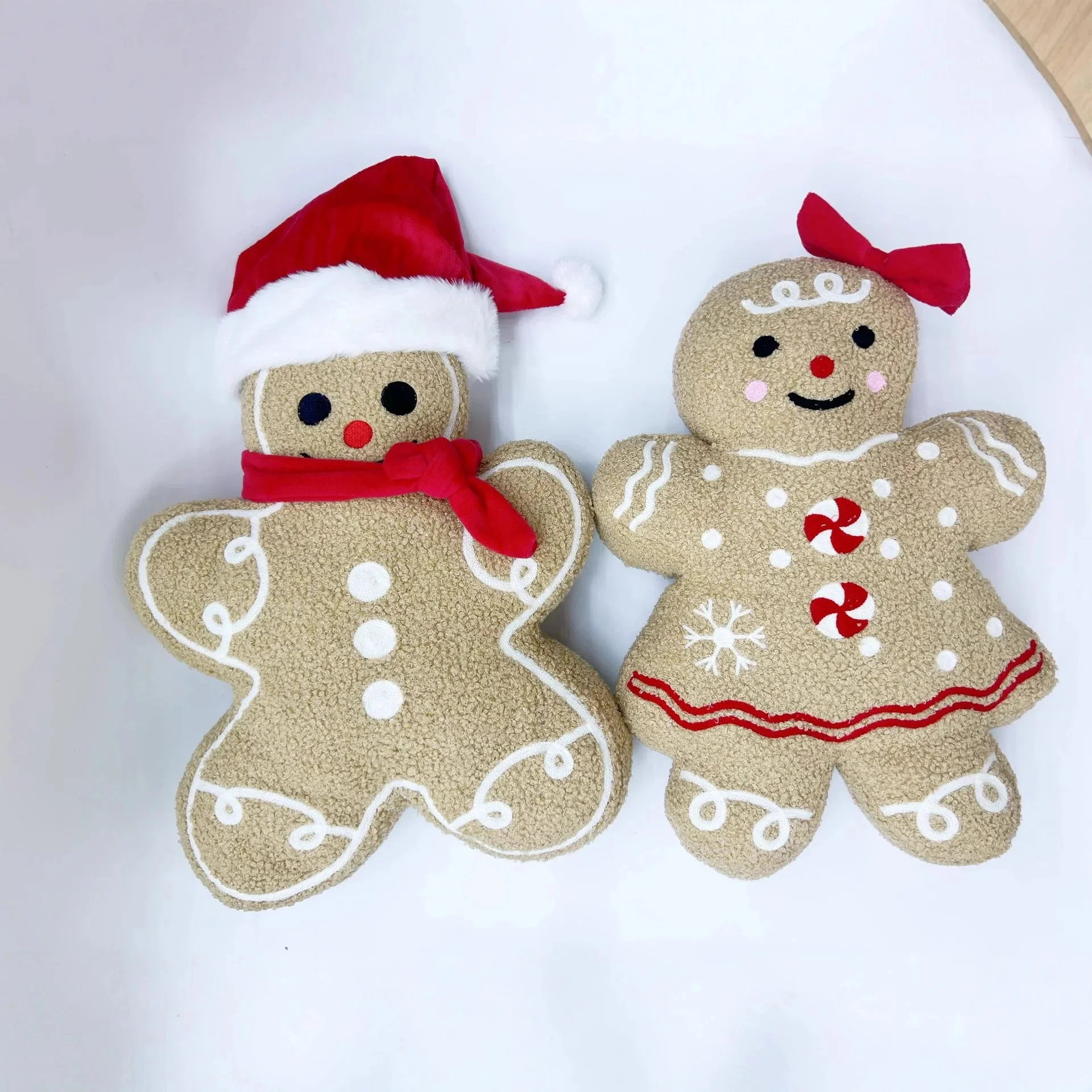 الزنجبيل صبي وفتاة عيد الميلاد وسادة وسادة قطيفة للأطفال والأسرة مريحة عطلة غرفة المعيشة المنزلي ديكور للطاولات #4