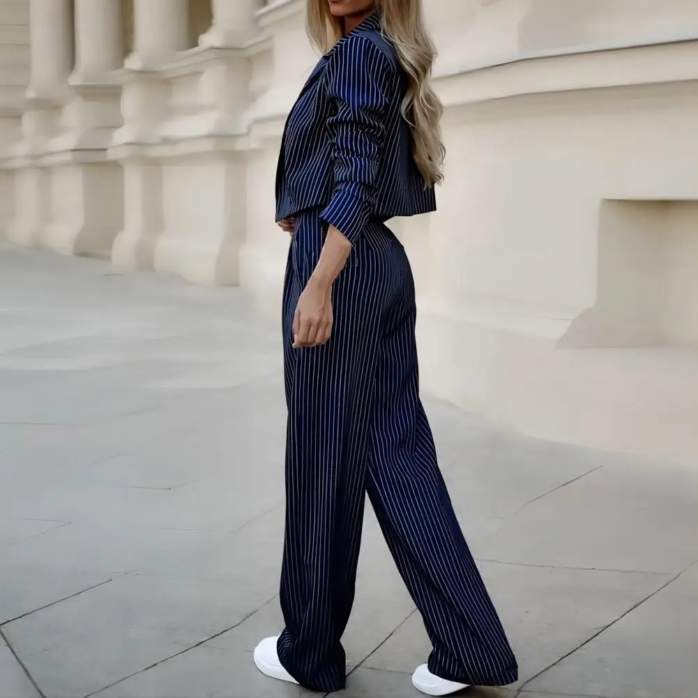 معاطف نسائية قصيرة بأكمام كاملة وبطباعة مخططة وياقة مطوية وبناطيل طويلة مستقيمة ، تناسب الجسم ، أطقم غير رسمية من قطعتين ، لصق