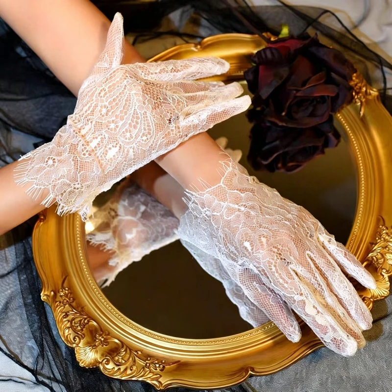 

Elegant Eyelash Lace Floral Short Bridal Wedding Sheer Mesh Gloves Evening Party Mittens Accessories