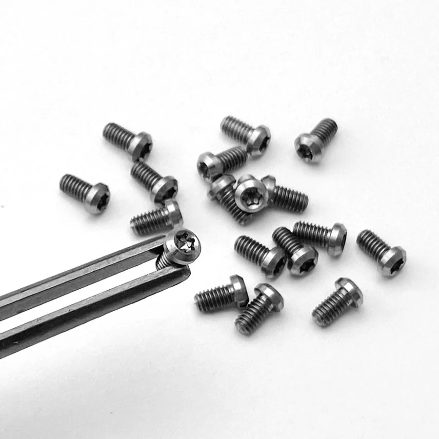 Tornillos Titanio T8 Torx M3 para Mangos Cuchillo Plegable