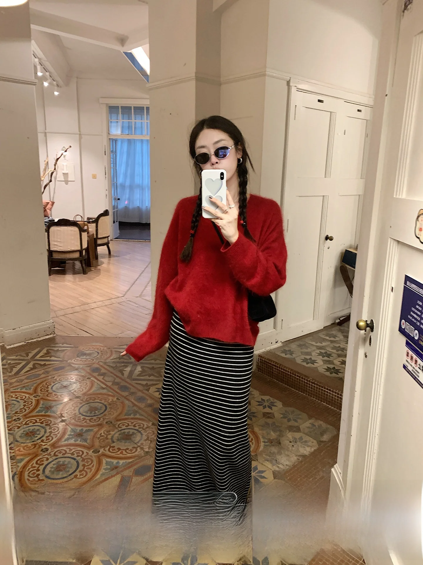 

Strawberry Jump Retro Lazy Striped Knitted Half Skirt Women's Winter High Waist Slim A-Line Long Skirts Fashionable City Commute