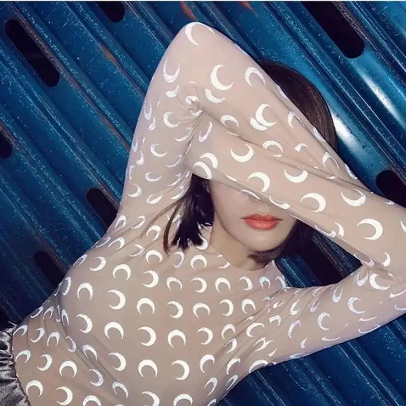 

Women T-Shirt American Casual Moon Print Round Neck Ice Silk Reflective Fluorescent Tight Fitting Long Sleeve Versatile