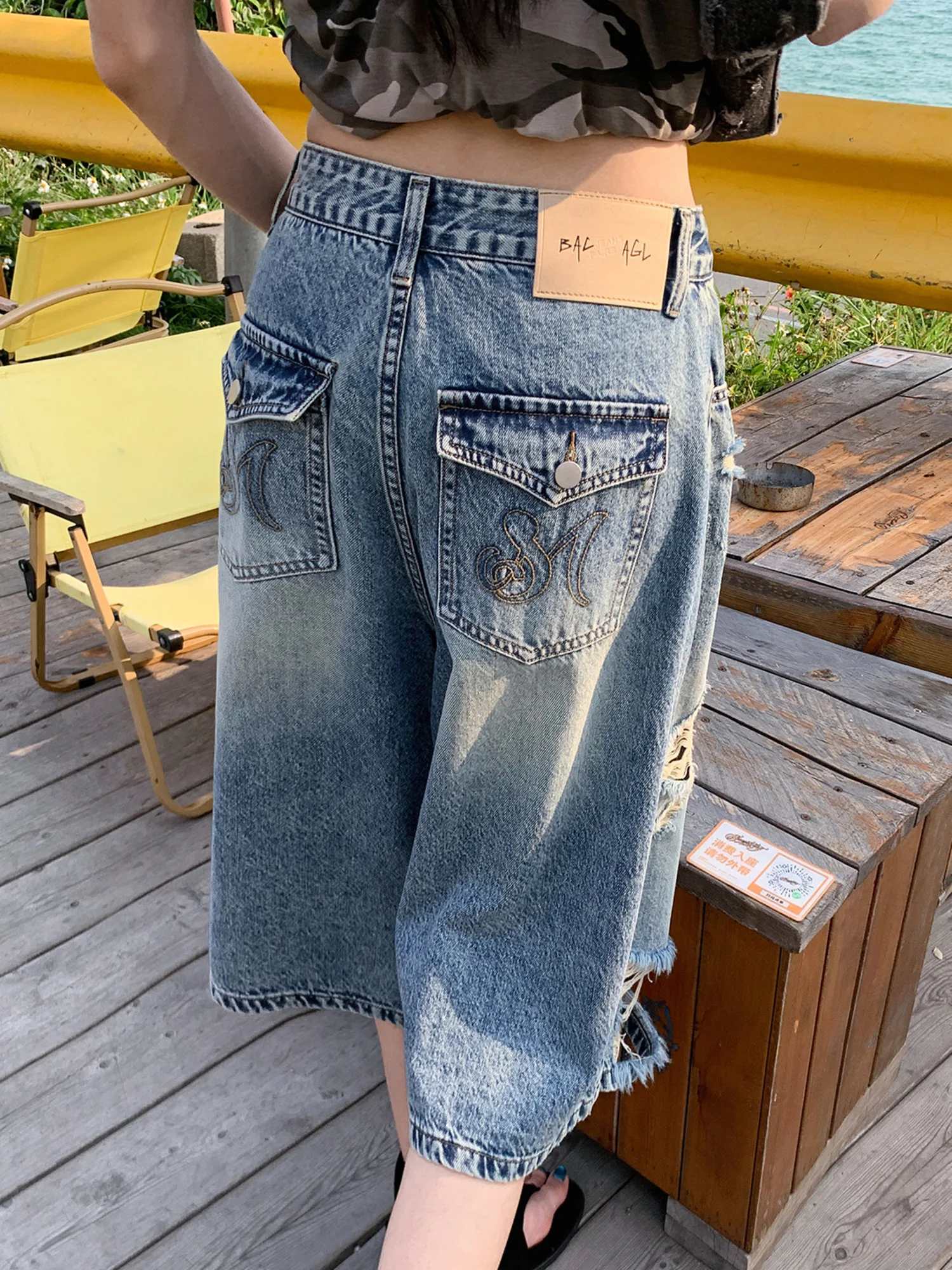 

Women's High Waist Ripped Denim Capri Jeans Vintage Wash Baggy Length Wide Leg Pants Y2K Summer Streetwear 2026