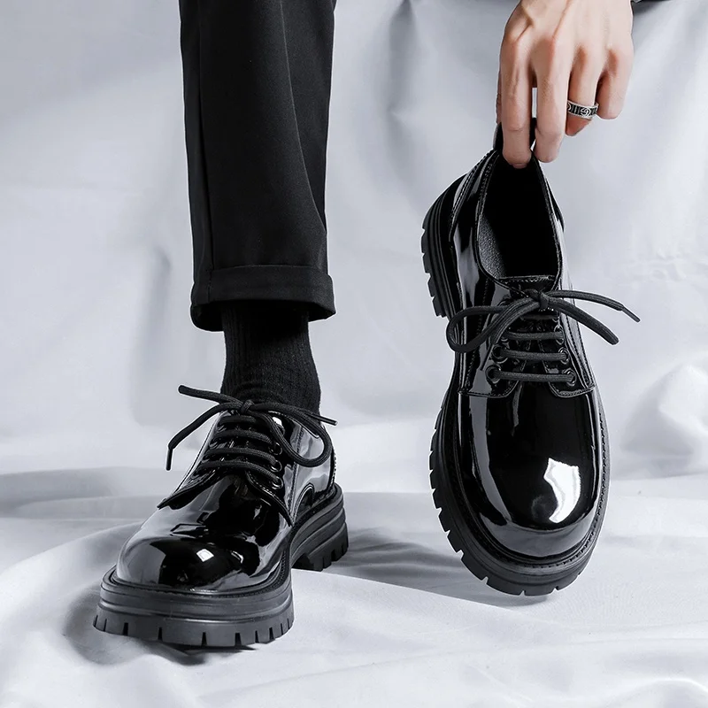 

Men's Casual Leather Shoes Spring Business Formal Glossy Thick Bottom Heightening Genuine Leather Black Large Head Tren...