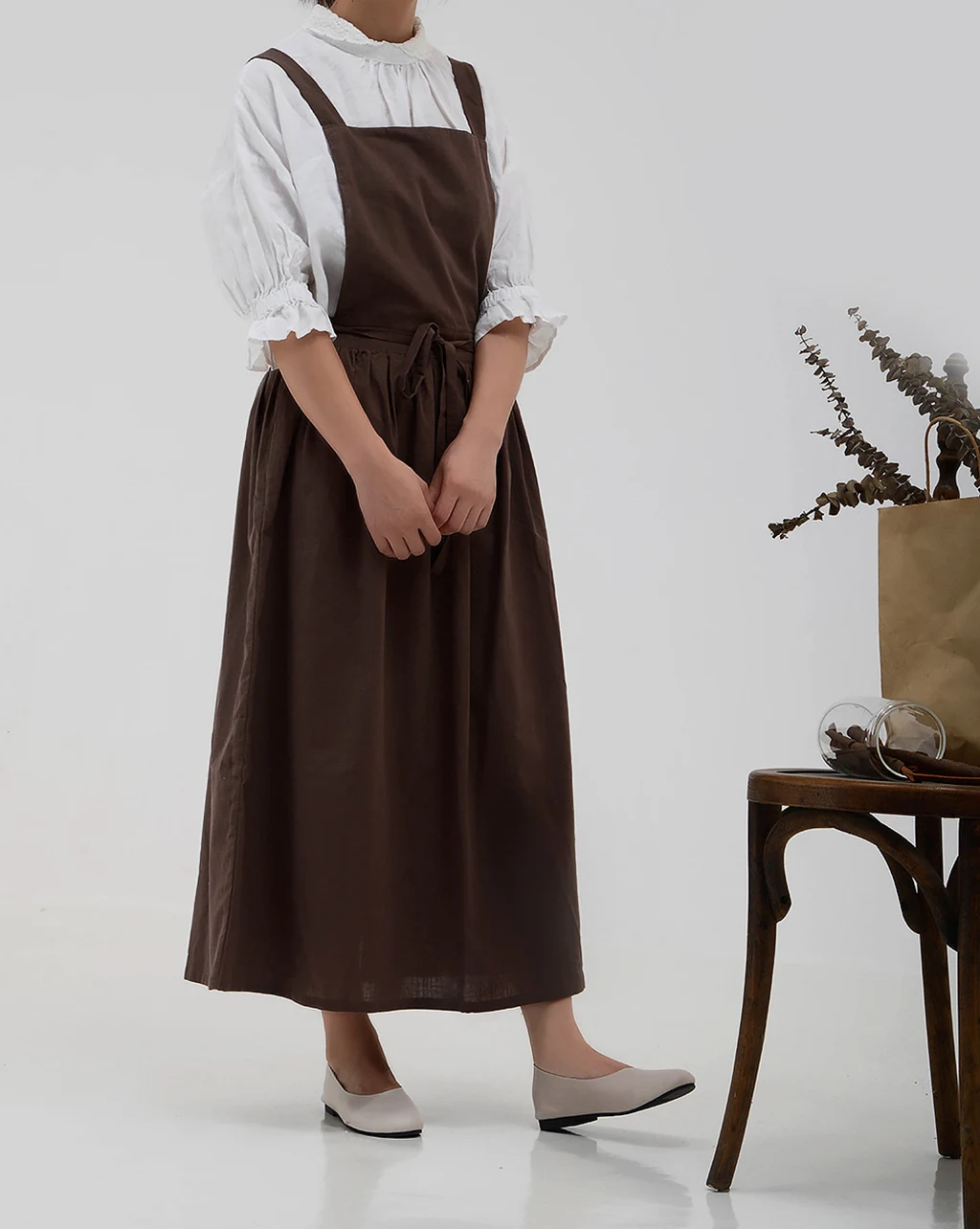 New Retro Medieval Cotton Linen Cooking Kitchen Aprons For Woman Dress Flower Shop Smock Hairdresser Bib Garden Overall