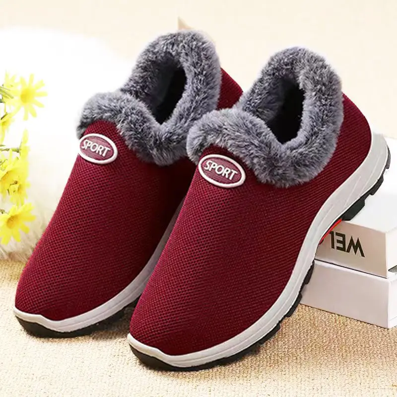 Winter Women Flats Warm In Winter Plus Velvet Soft Bottom Women Winter Shoes Non-slip Old Beijing Sneakers Women