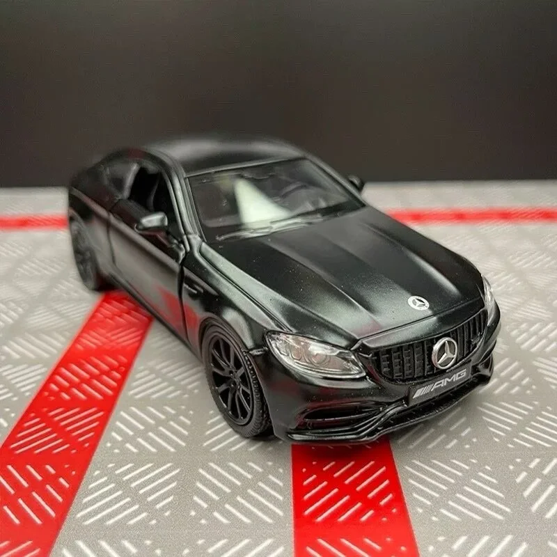 

1:36 Mercedes-Benz C63S Coupe, модель спортивного автомобиля из сплава, литая под давлением металлическая гоночная машина, модель автомобиля, коллекция моделирования, детская игрушка в подарок